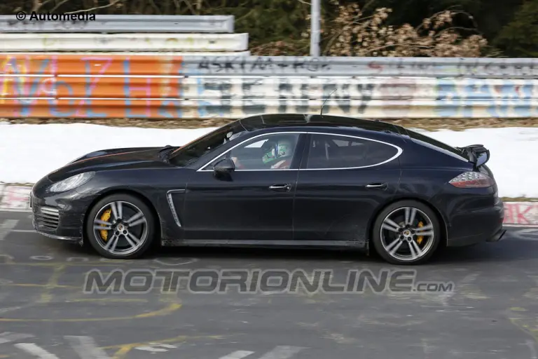 Porsche Panamera facelift - Foto spia 26-03-2013 - 3