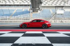 Porsche Panamera GTS e GTS Sport Turismo