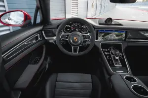 Porsche Panamera GTS e GTS Sport Turismo