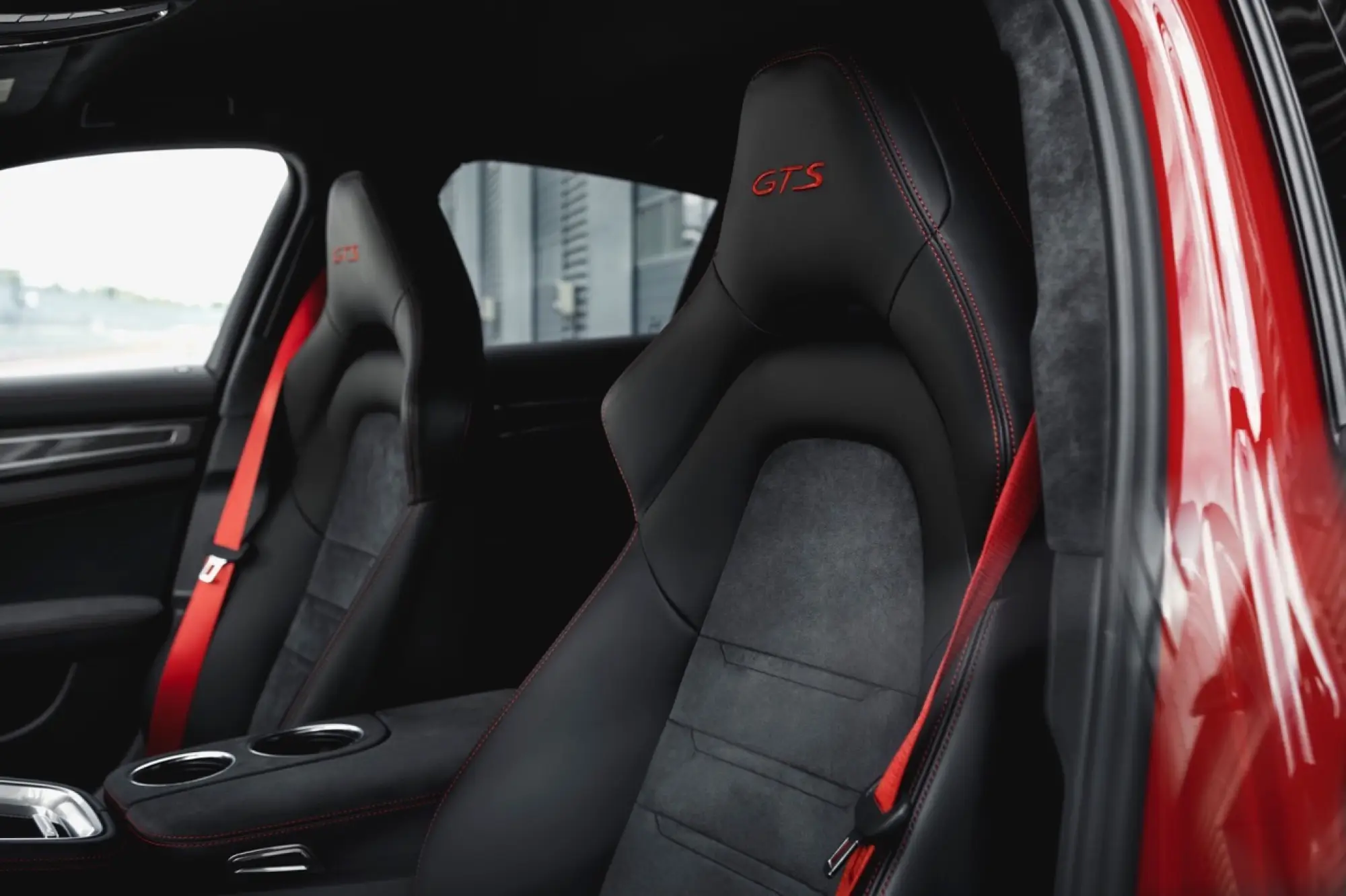 Porsche Panamera GTS e GTS Sport Turismo - 4