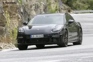 Porsche Panamera Hybrid - Foto spia 07-05-2015 - 2