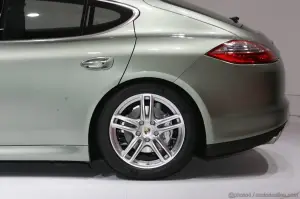 Porsche Panamera Hybrid Ginevra 2011 - 16