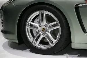 Porsche Panamera Hybrid Ginevra 2011 - 28