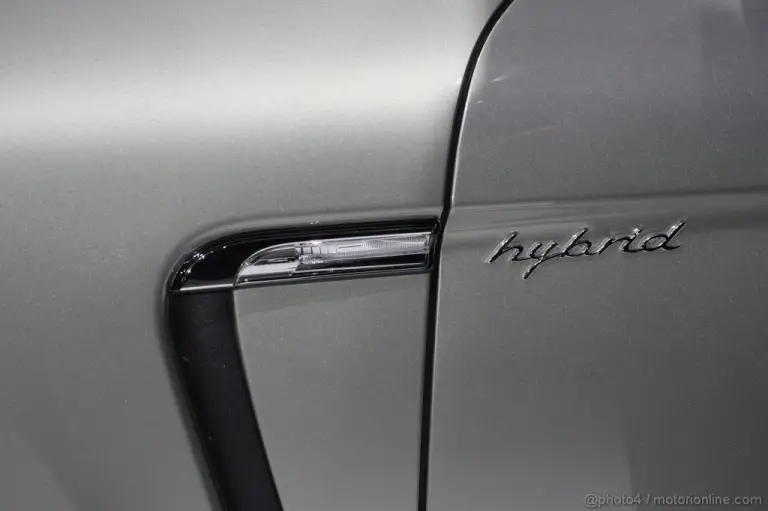Porsche Panamera Hybrid Ginevra 2011 - 29