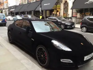 Porsche Panamera in velluto