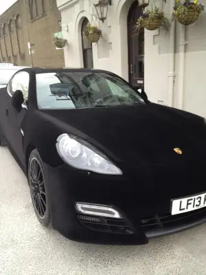 Porsche Panamera in velluto