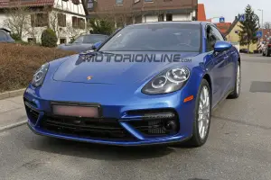 Porsche Panamera MY 2017 - Foto spia 01-04-2016