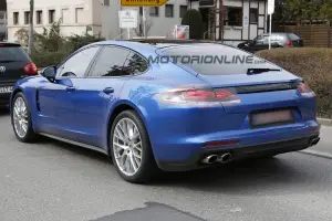 Porsche Panamera MY 2017 - Foto spia 01-04-2016