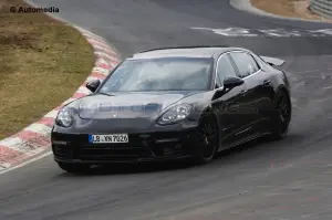 Porsche Panamera MY 2017 - Foto spia 25-03-2015