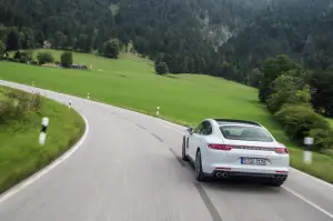 Porsche Panamera - primo contatto - 18