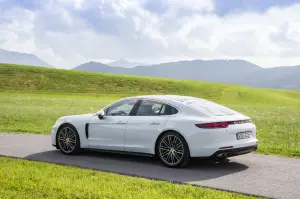 Porsche Panamera - primo contatto - 122