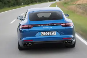 Porsche Panamera - primo contatto - 160