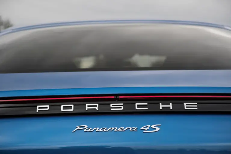 Porsche Panamera - primo contatto - 170