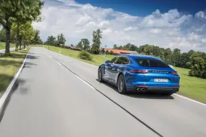 Porsche Panamera - primo contatto - 214