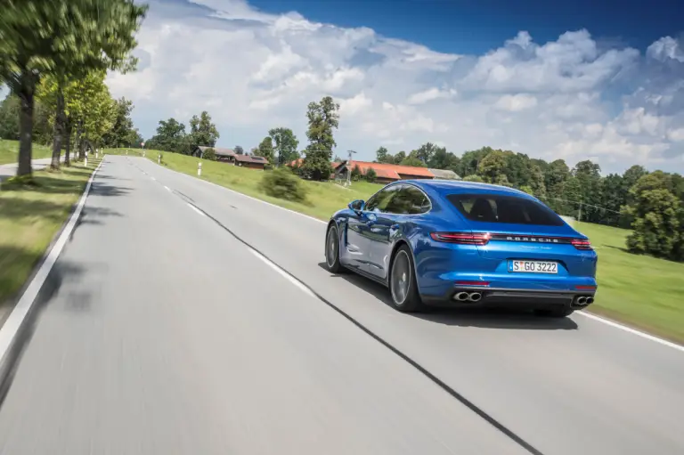 Porsche Panamera - primo contatto - 214