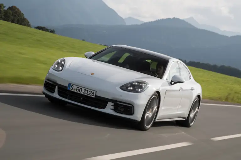 Porsche Panamera - primo contatto - 263