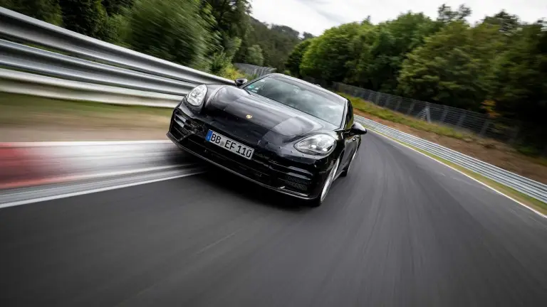 Porsche Panamera record Nurburgring - 2