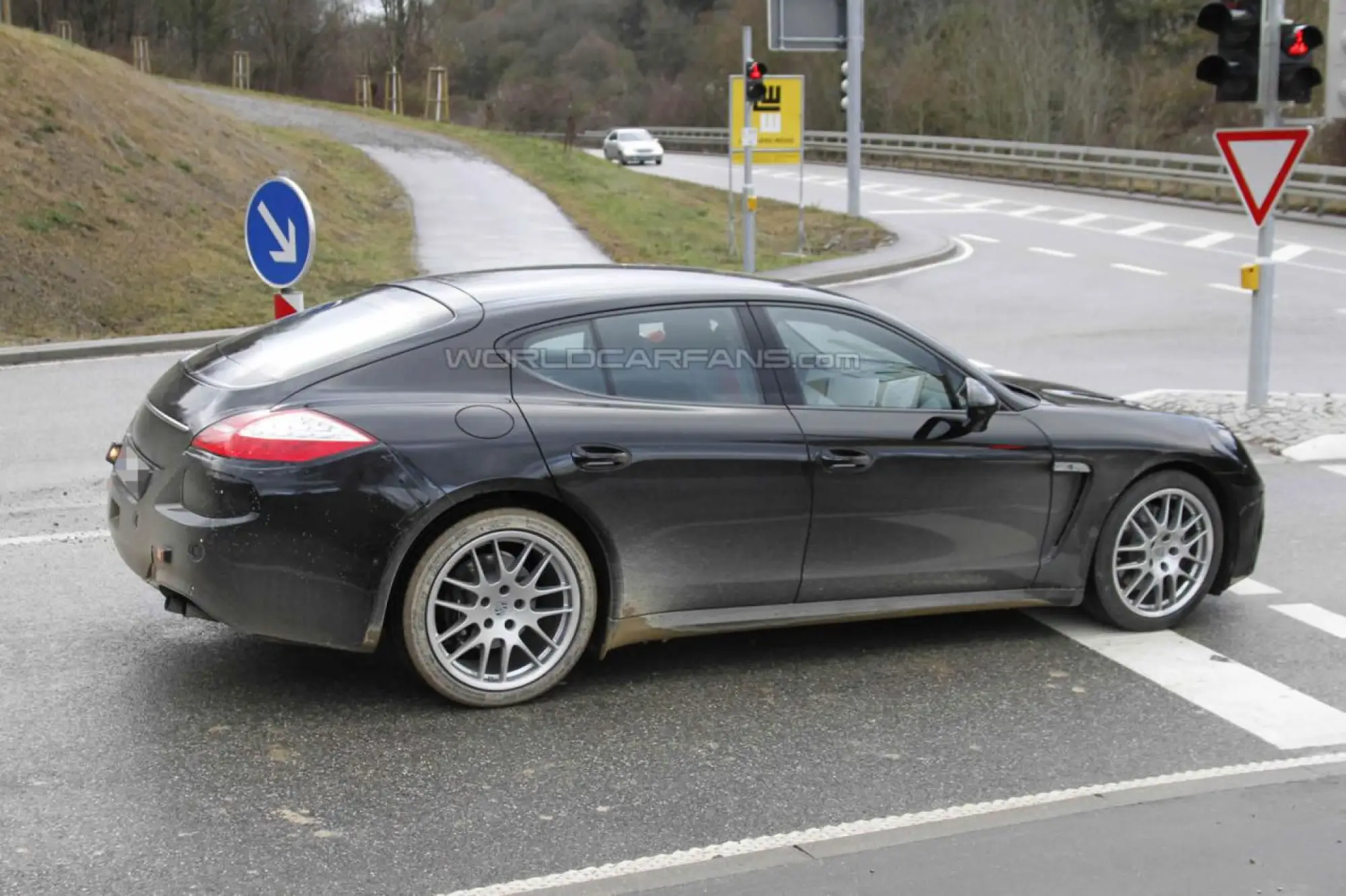 Porsche Panamera restyling spy - 7