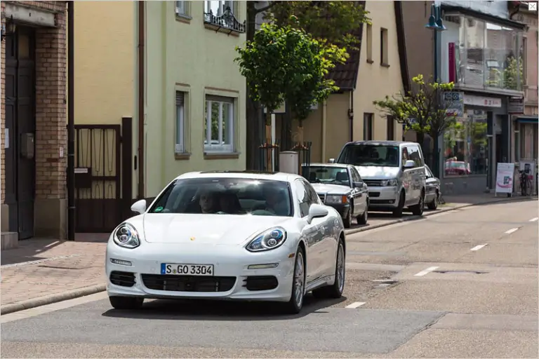 Porsche Panamera S E-Hybrid - 3