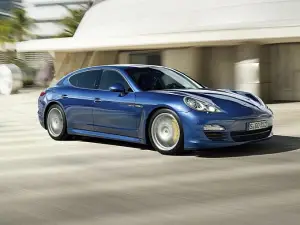 Porsche Panamera S Hybrid - 1