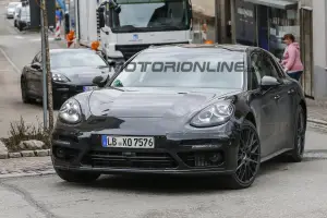 Porsche Panamera Shooting Brake - Foto spia 05-02-2016