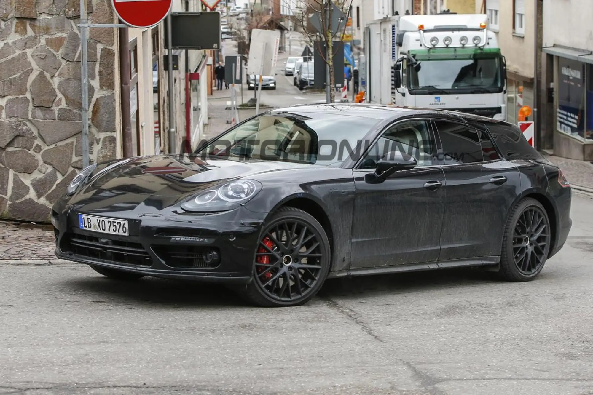 Porsche Panamera Shooting Brake - Foto spia 05-02-2016 - 4