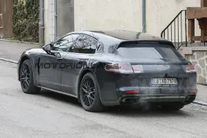 Porsche Panamera Shooting Brake - Foto spia 05-02-2016 - 7