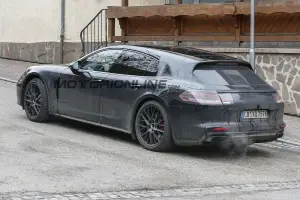 Porsche Panamera Shooting Brake - Foto spia 05-02-2016