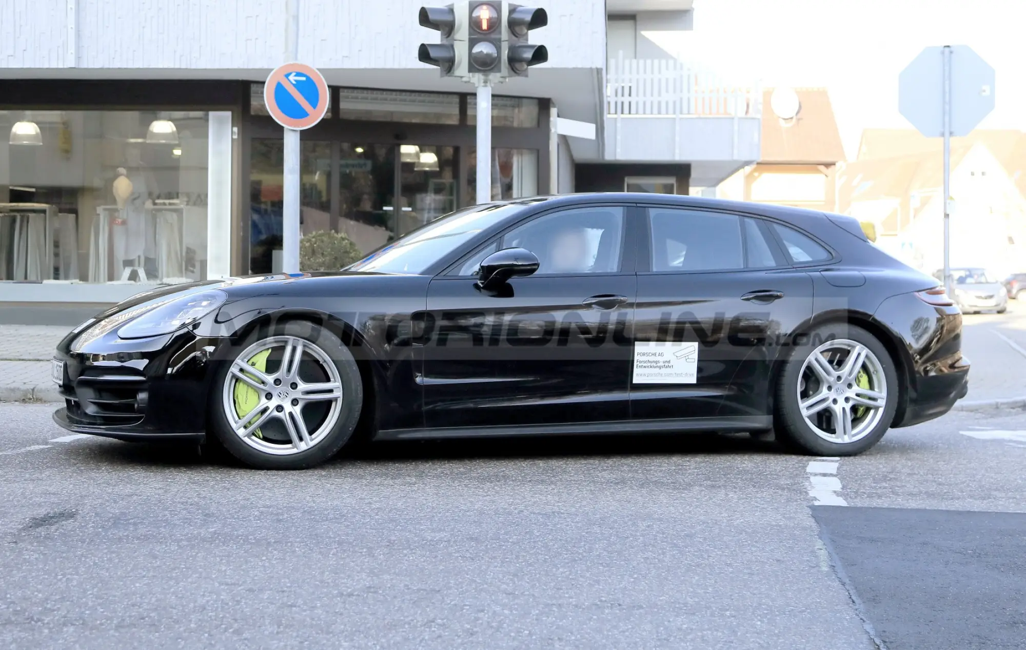 Porsche Panamera Sport Turismo 2020 - Foto spia 06-12-2019 - 4