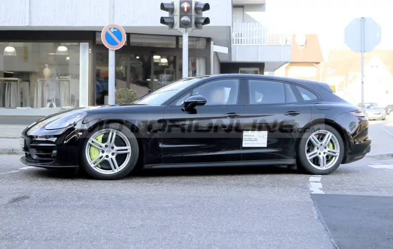 Porsche Panamera Sport Turismo 2020 - Foto spia 06-12-2019 - 4