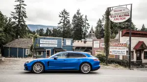 Porsche Panamera Sport Turismo e Turbo S E-Hybrid