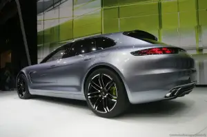 Porsche Panamera Sport Turismo (Foto Live) - Salone di Parigi 2012 - 10