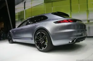 Porsche Panamera Sport Turismo (Foto Live) - Salone di Parigi 2012 - 16