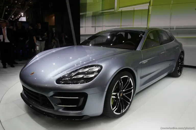 Porsche Panamera Sport Turismo (Foto Live) - Salone di Parigi 2012 - 22