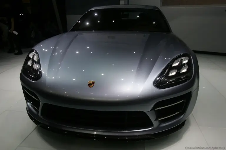 Porsche Panamera Sport Turismo (Foto Live) - Salone di Parigi 2012 - 23