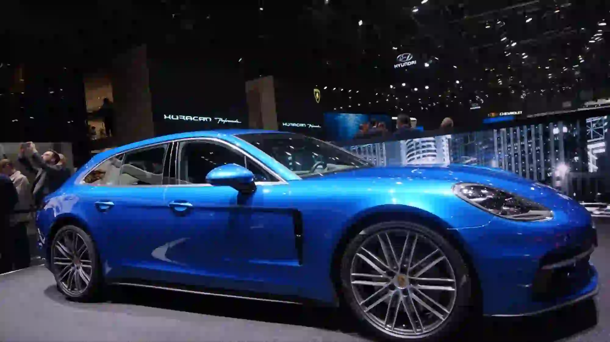 Porsche Panamera Sport Turismo - Salone di Ginevra 2017 - 3