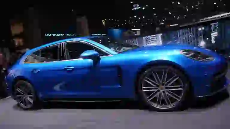 Porsche Panamera Sport Turismo - Salone di Ginevra 2017 - 4