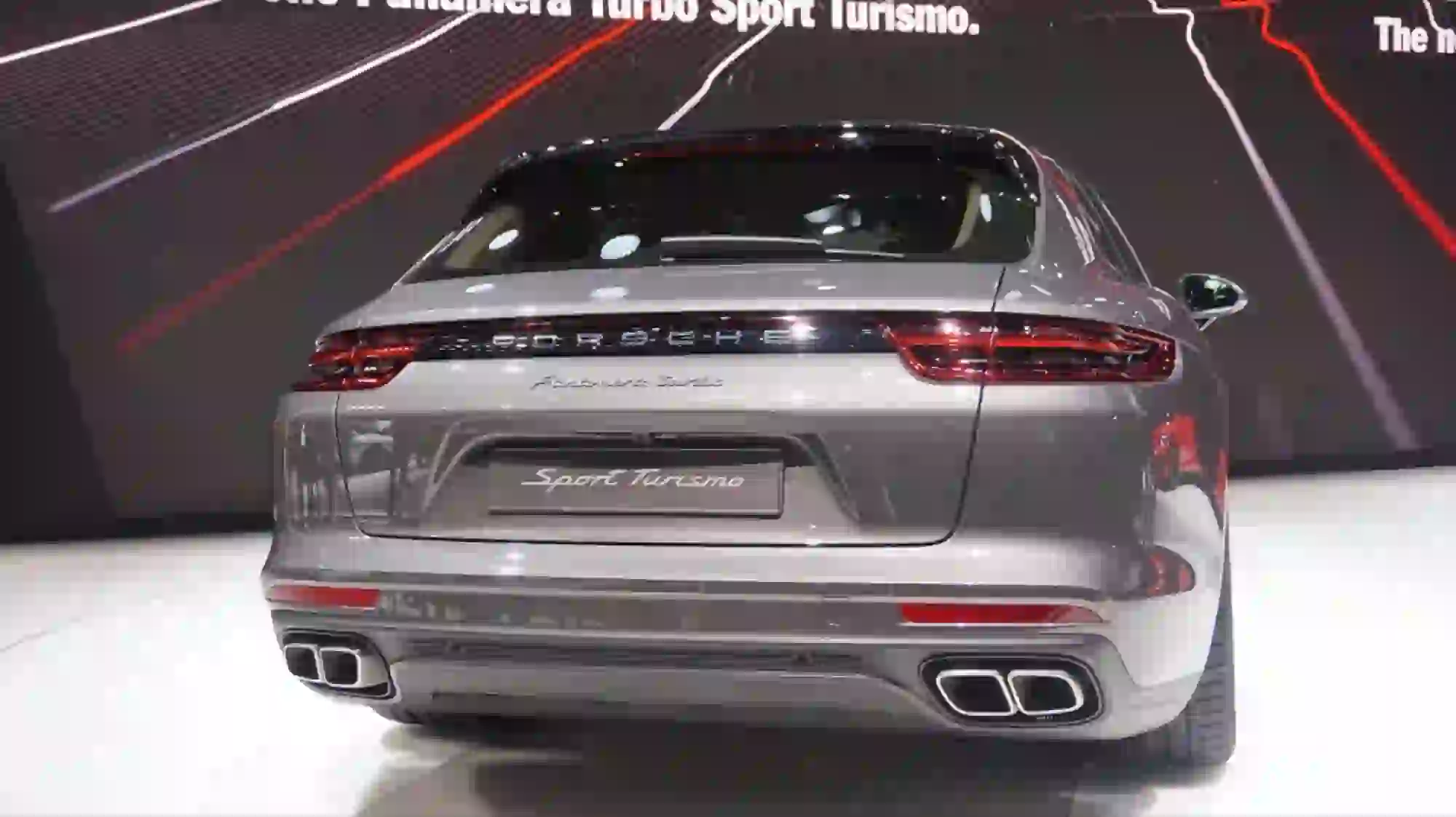 Porsche Panamera Sport Turismo - Salone di Ginevra 2017 - 12