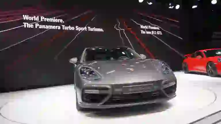 Porsche Panamera Sport Turismo - Salone di Ginevra 2017 - 15