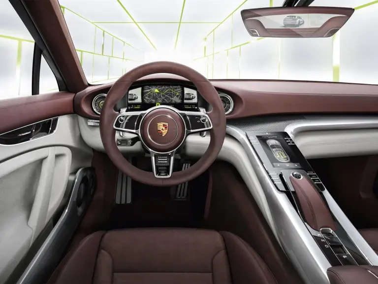 Porsche Panamera Sport Turismo - Salone di Parigi 2012 - 1