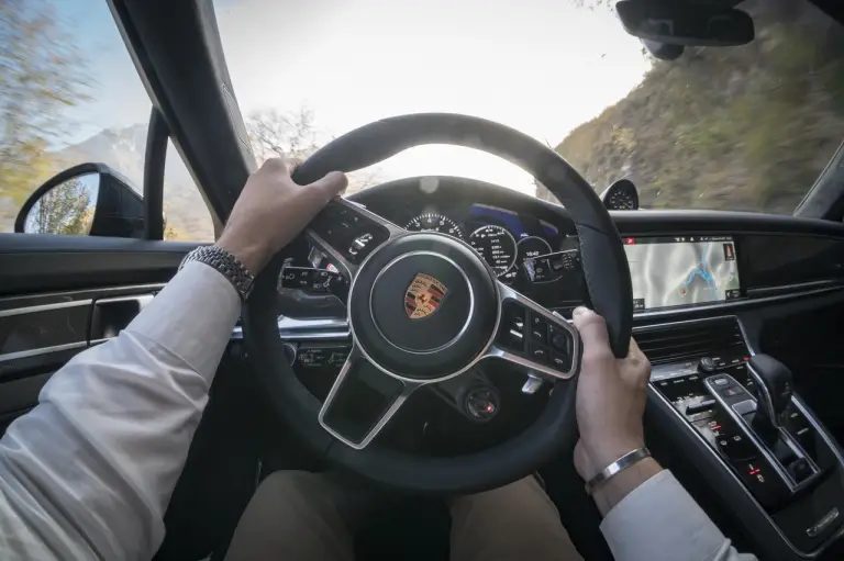 Porsche Panamera Sport Turismo Turbo S E-Hybrid - Prova su strada 2018 - 1