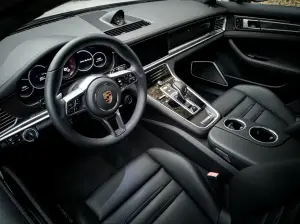 Porsche Panamera Sport Turismo Turbo S E-Hybrid - Prova su strada 2018