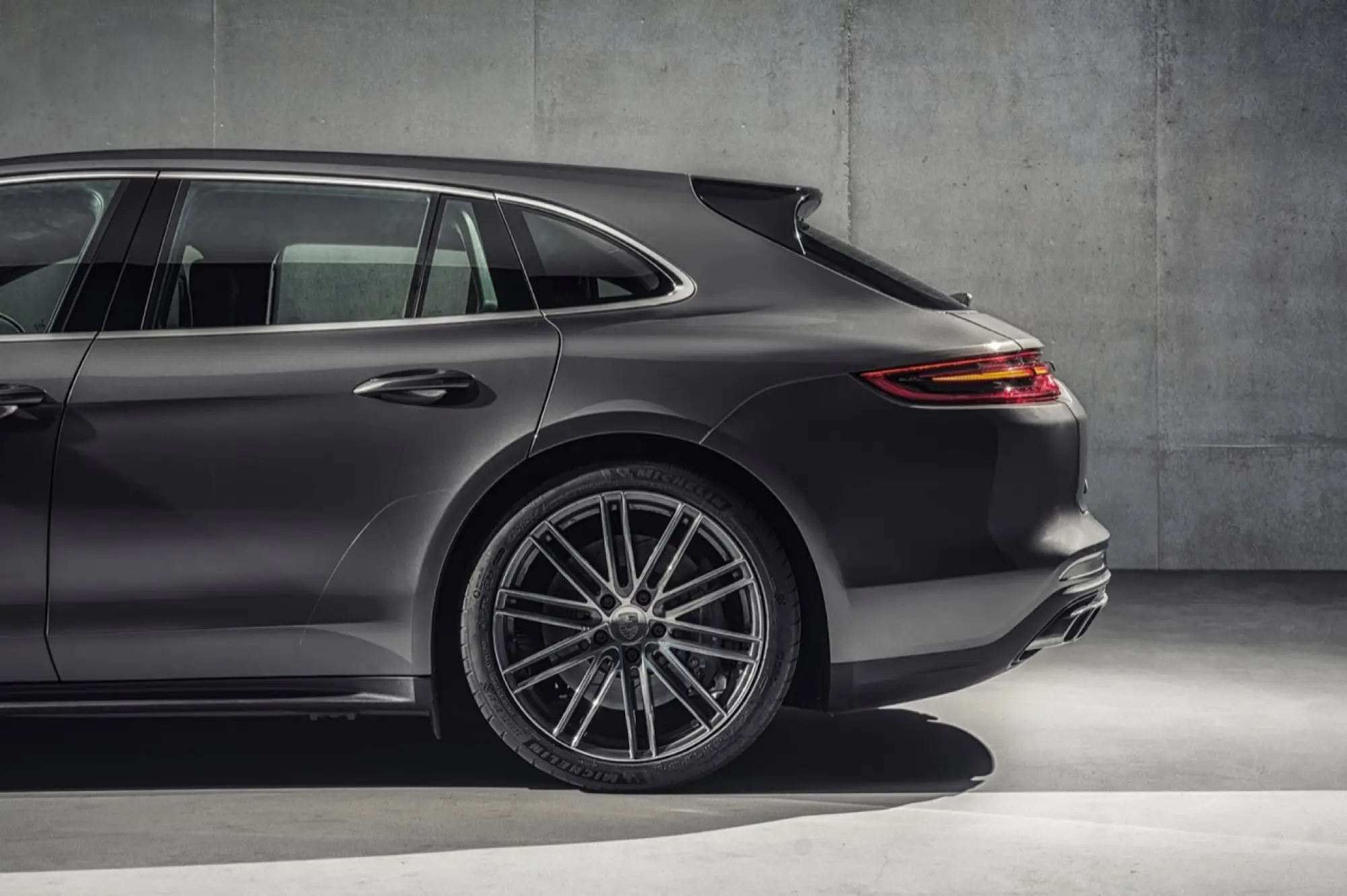 Porsche Panamera Sport Turismo - 20