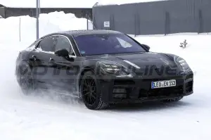 Porsche Panamera terza generazione - Foto Spia 18-02-2022