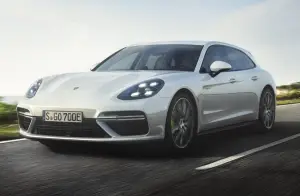 Porsche Panamera Turbo S E-Hybrid Sport Turismo - 1