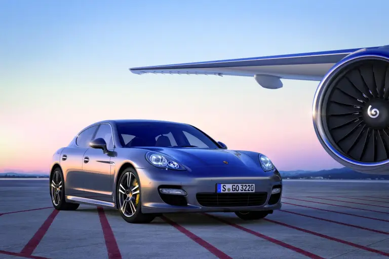 Porsche Panamera Turbo S - 7