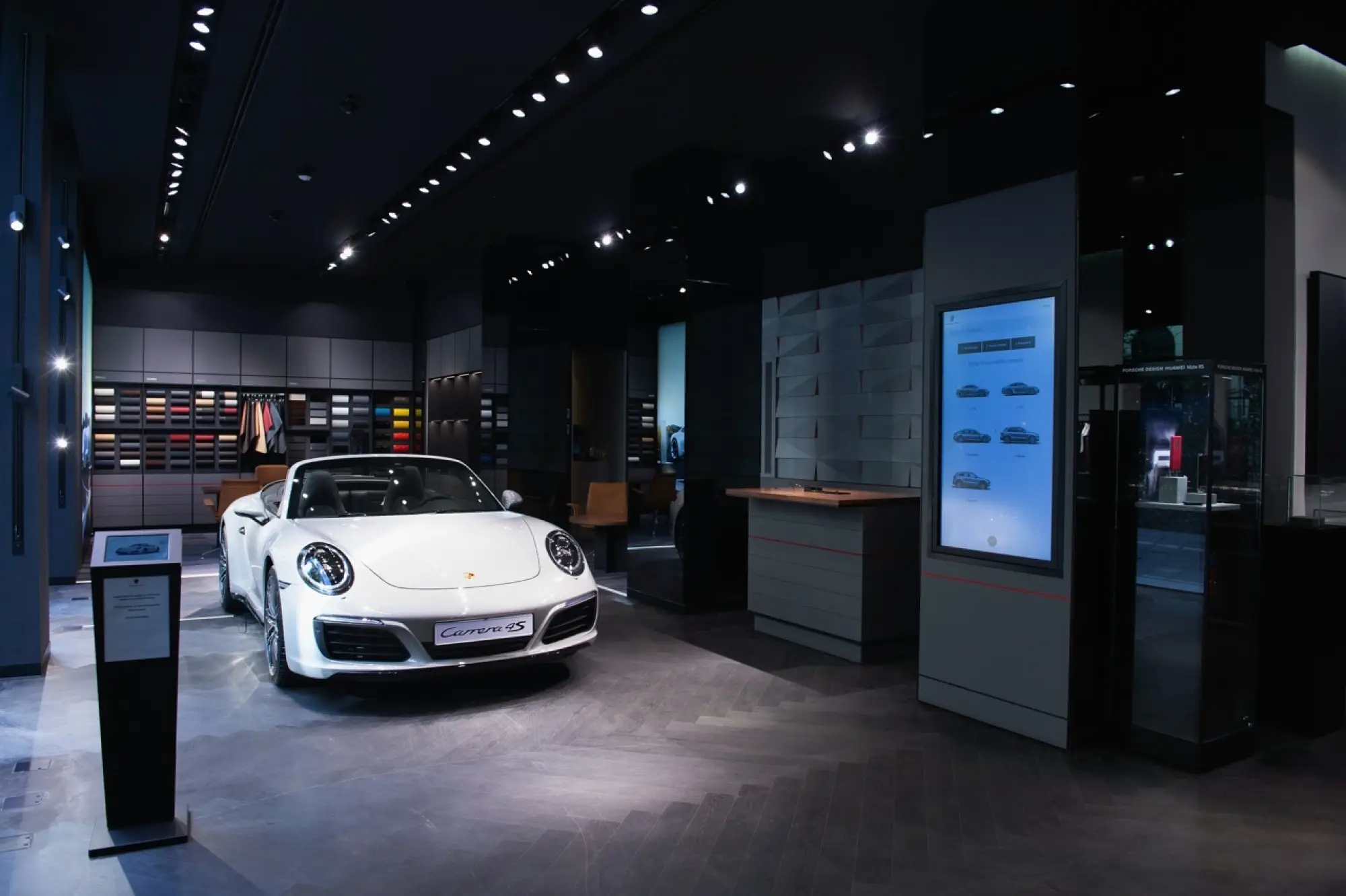 Porsche Studio Milano - 2
