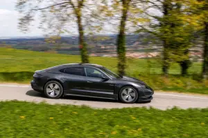 Porsche Taycan 2021 - Prova su strada - 1