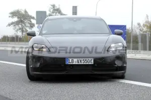 Porsche Taycan 2024 - Foto Spia 21-10-2022