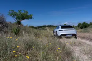 Porsche Taycan Cross Turismo - Primo contatto